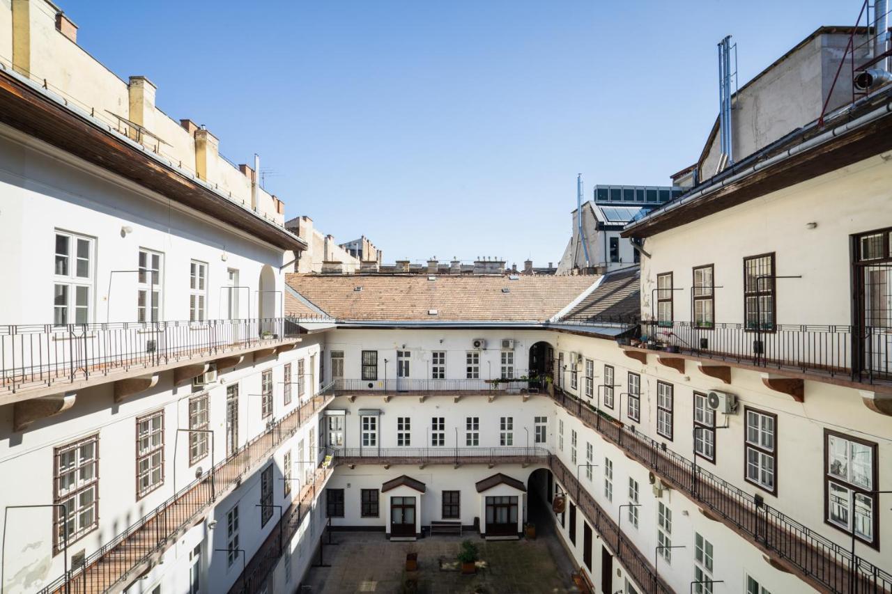 Apartment Amora Homes Basilica View Elegant Need Reservation For Free Parking Budapest